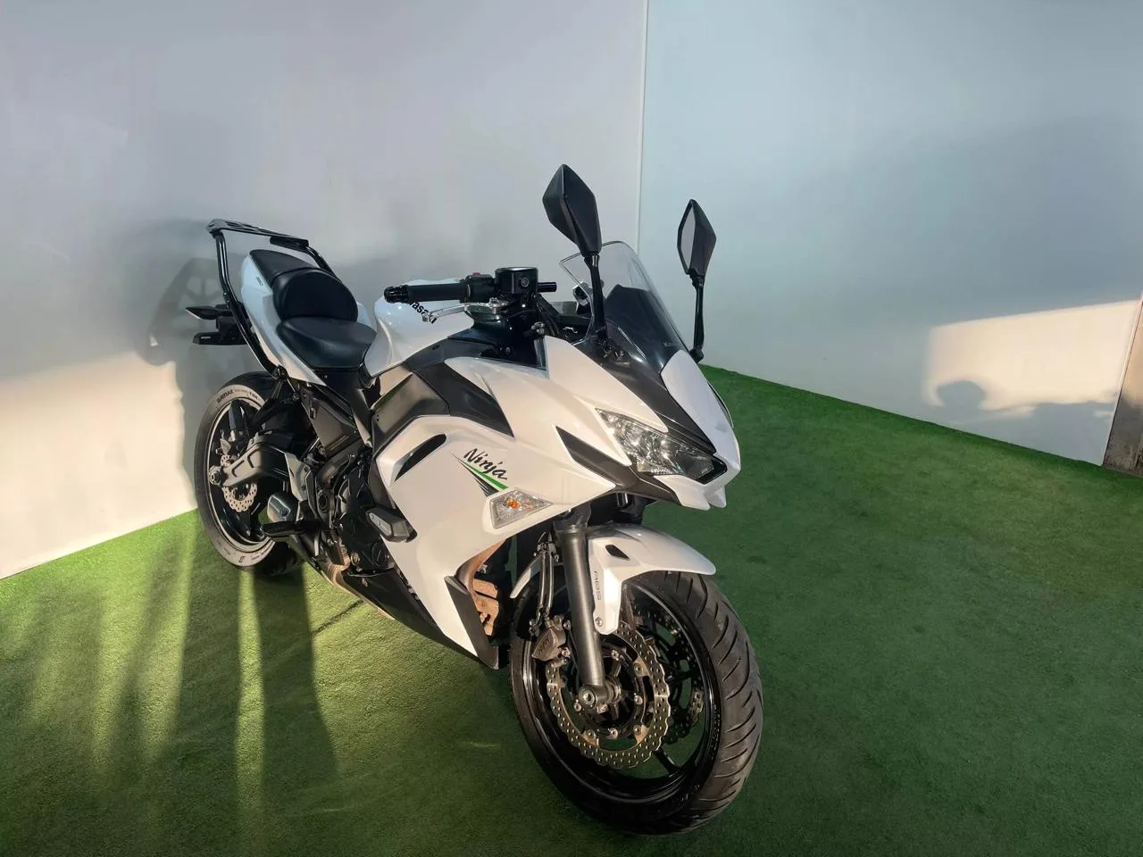 KAWASAKI NINJA 650 ABS в наличии во Владивостоке  Характеристики:  - 2019 год - объем 650 см3 - Аукц