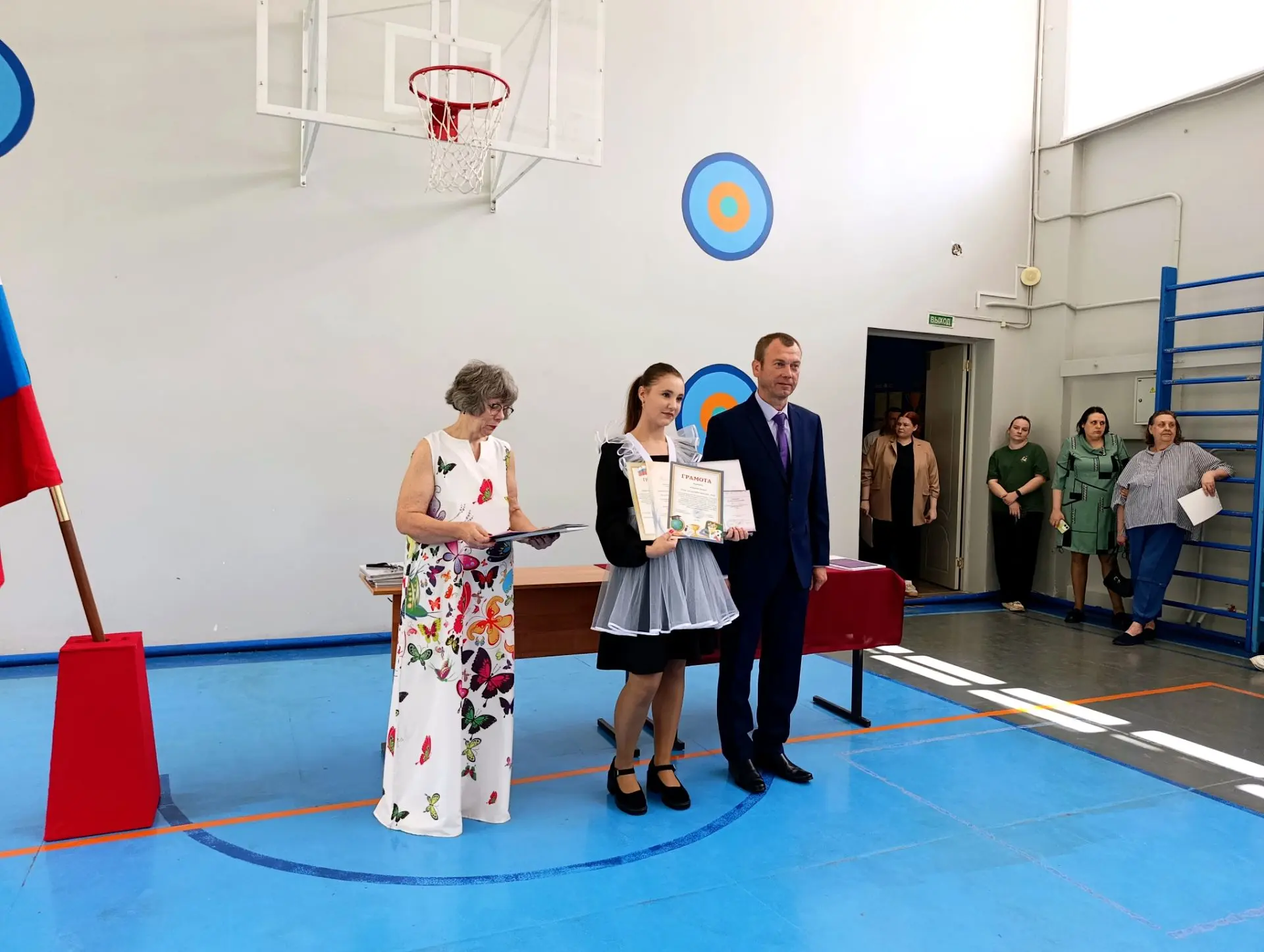 🎓✨ 26 июня в нашей школе состоялось торжественное вручение аттестатов выпускникам 9 «А» и 9 «Б» кла