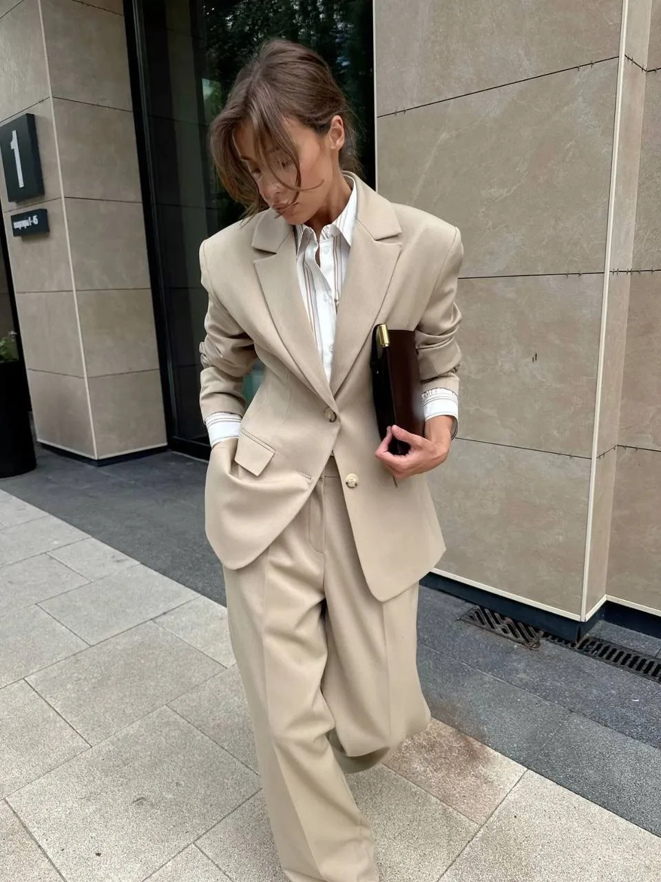 Если вы ищете материал, из которого получится вещь премиального уровня, обратите вниман...