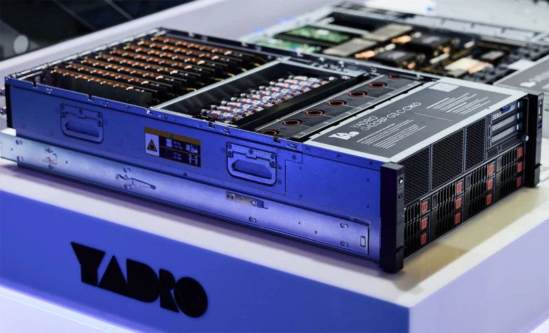 Ребята из YADRO, что под крылом «ИКС Холдинга», наваяли новый сервер — G4208P G3. Краса...
