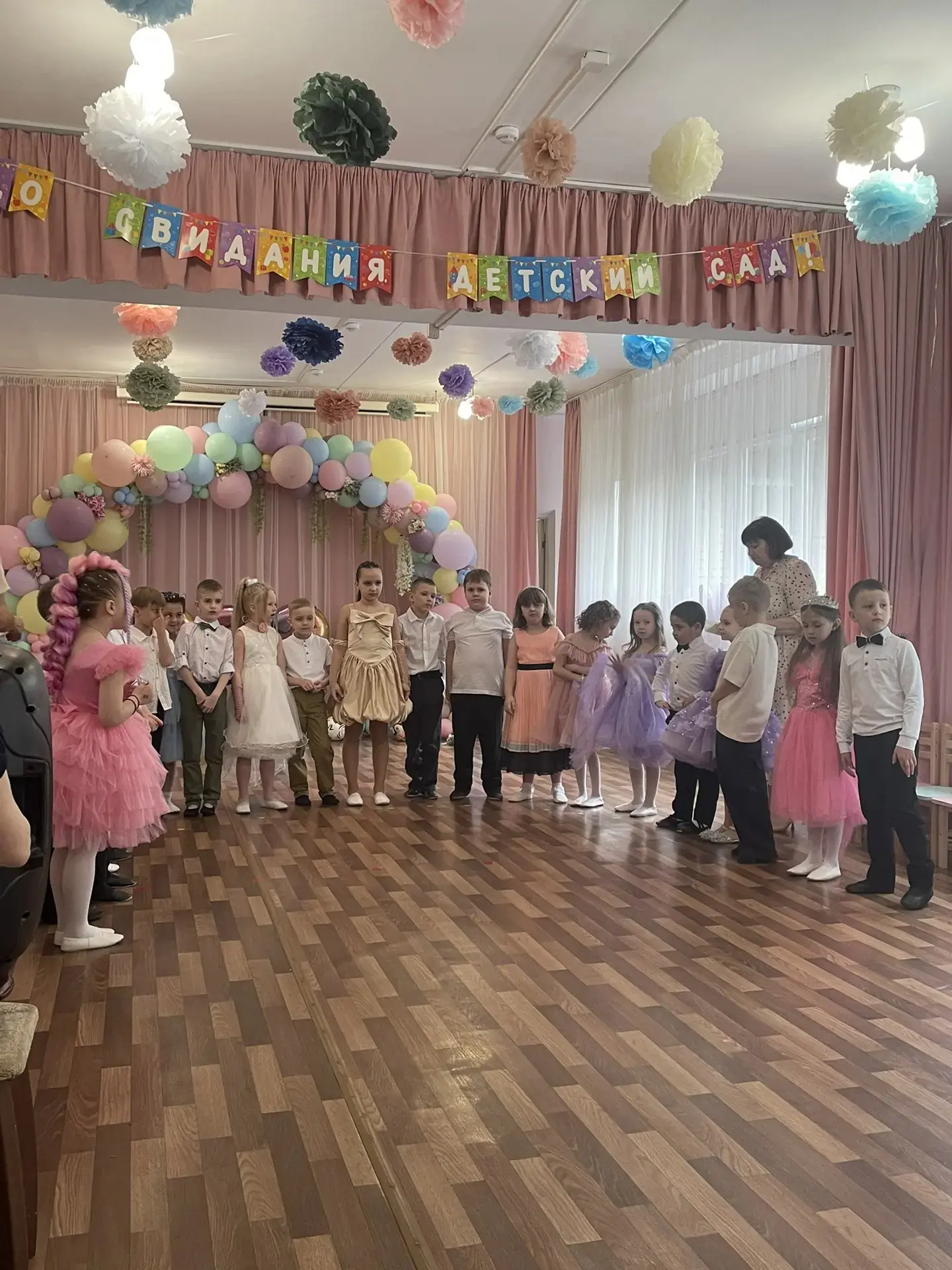 🌟✨ Сегодня наши воспитанники детского сада прощались с садом — местом, которое стало д...