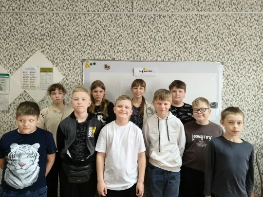 💥 Сегодня стартовала смена прогулочной группы "Эколята в мире профессий".