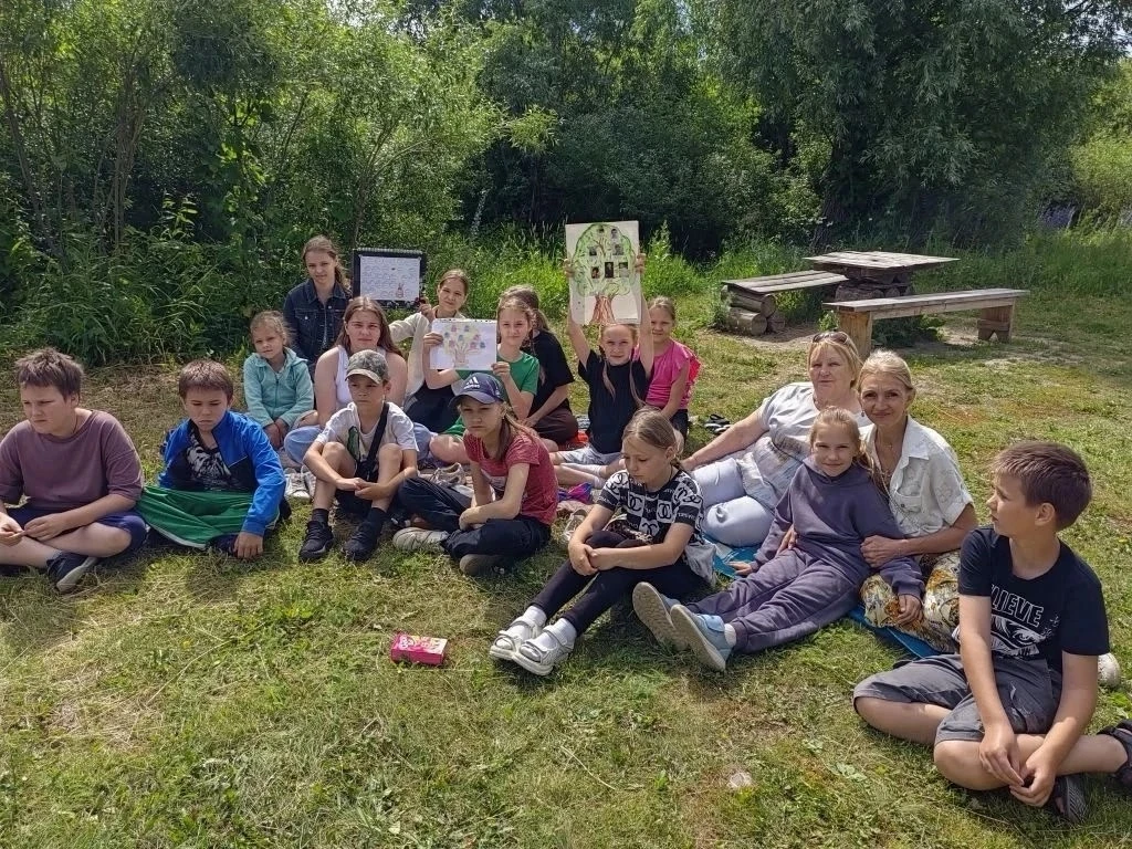 ☀️ Лето с пользой

В Михайловке для участников летнего лагеря прошёл насыщенный день семьи и безопас