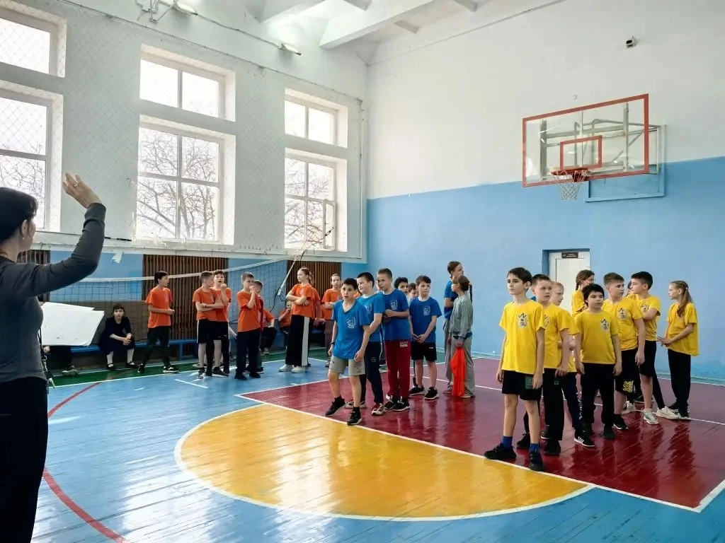 🚀 Кто сказал, что спорт — это скучно? 14 апреля у нас было жарко!  🔥 В нашей школе прошли «Веселые с