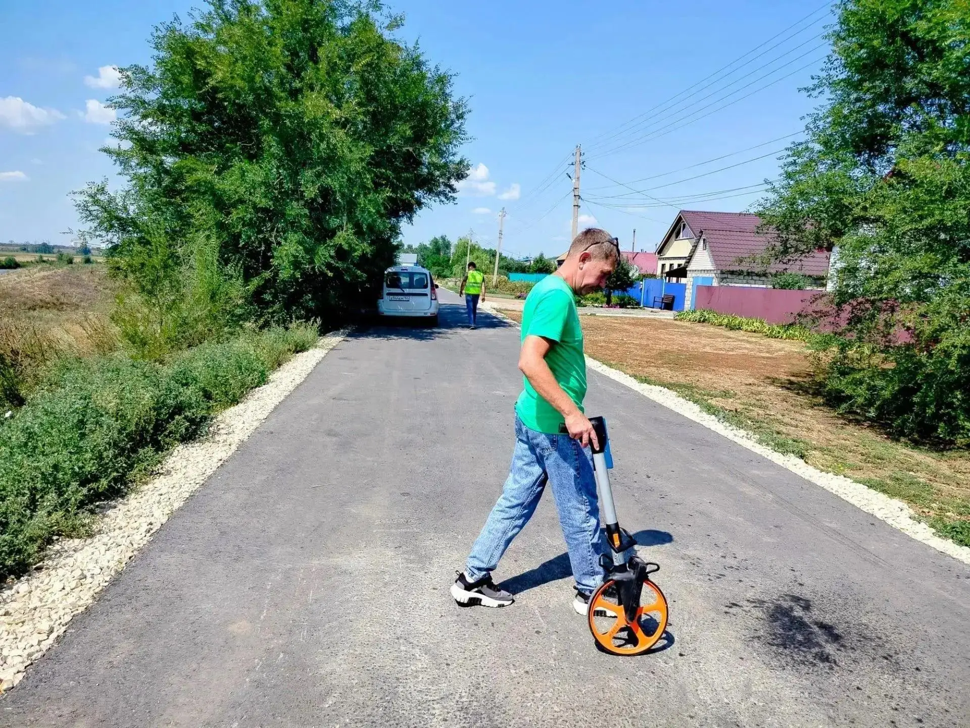 В сельских населенных пунктах начался масштабный мониторинг качества дорожных работ
 
На этой неделе