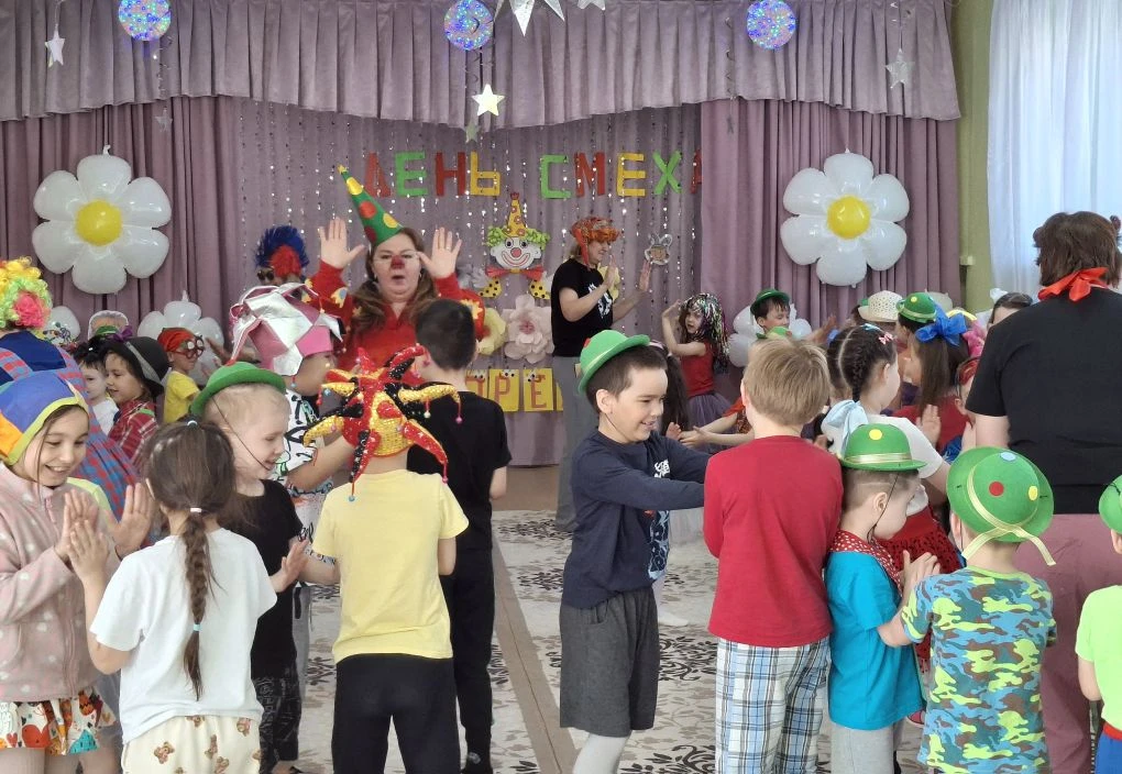 Улыбки, смех и немного волшебства! 🎉