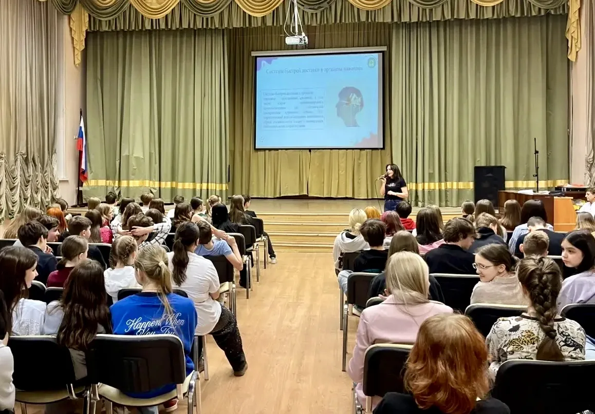 БЫТЬ ЗДОРОВЫМ – ВАЖНО! 📍Сегодня в корпусе на #Лескова3к3 для учеников 6-8 классов состоялась встреча