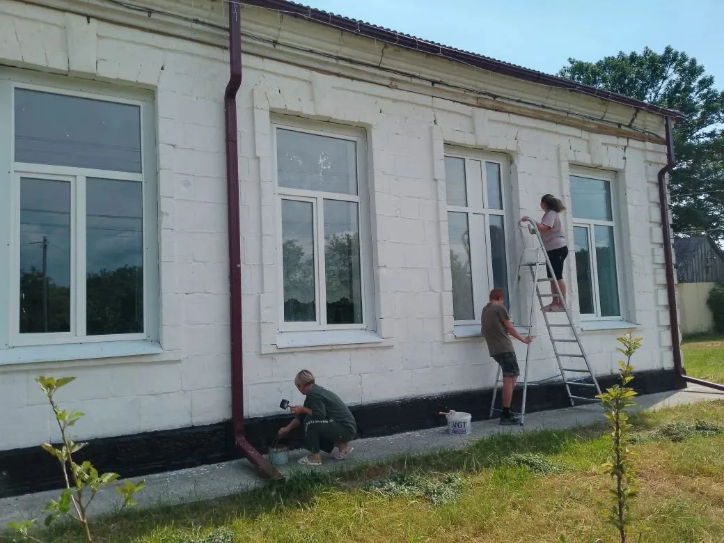 Практика с пользой: готовим школу к новому учебному году!

В рамках прохождения практики наши ребята