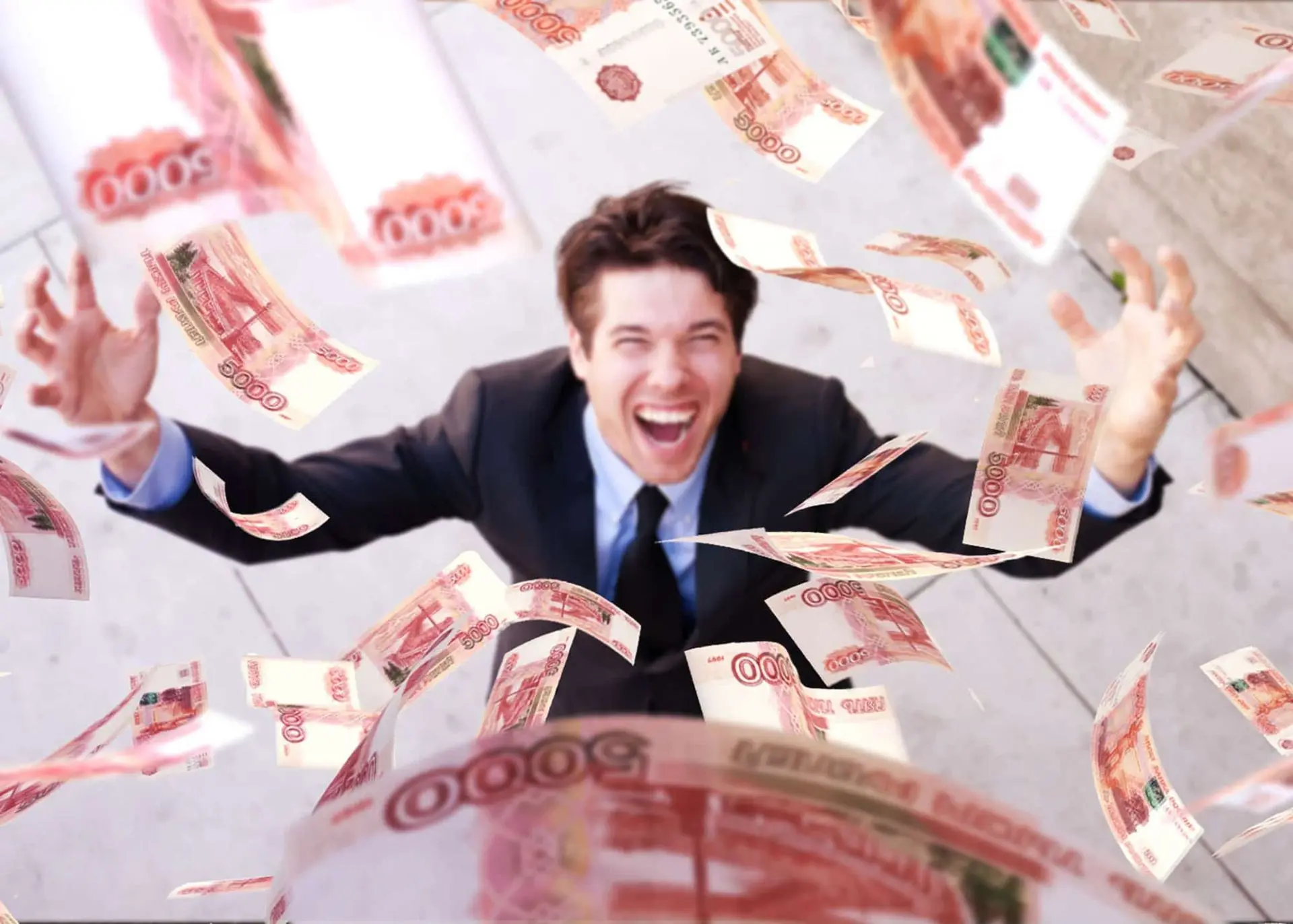💰 Средняя зарплата в Крыму - почти 70 тысяч рублей