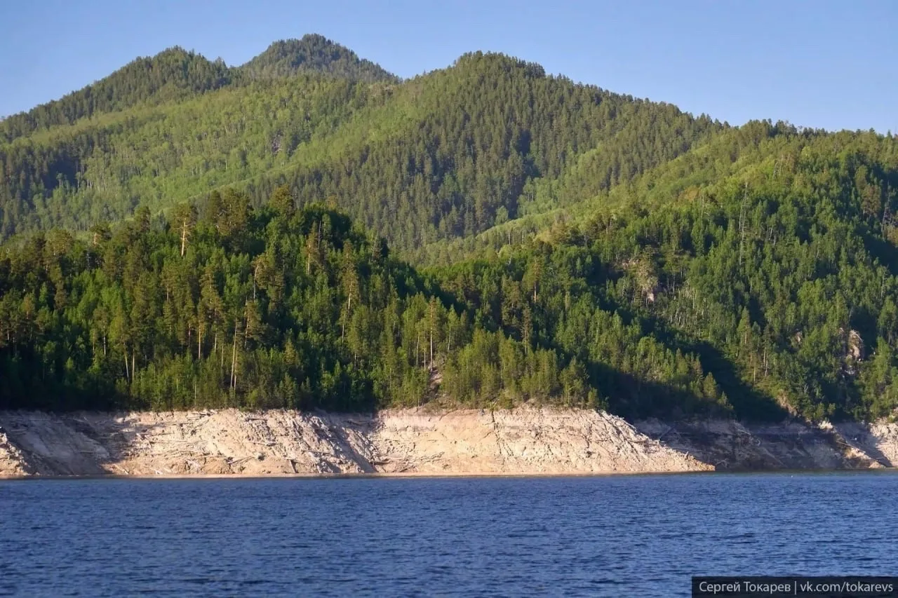 Саяно-Шушенское водохранилище в объективе красноярского фотографа Сергея Токарева