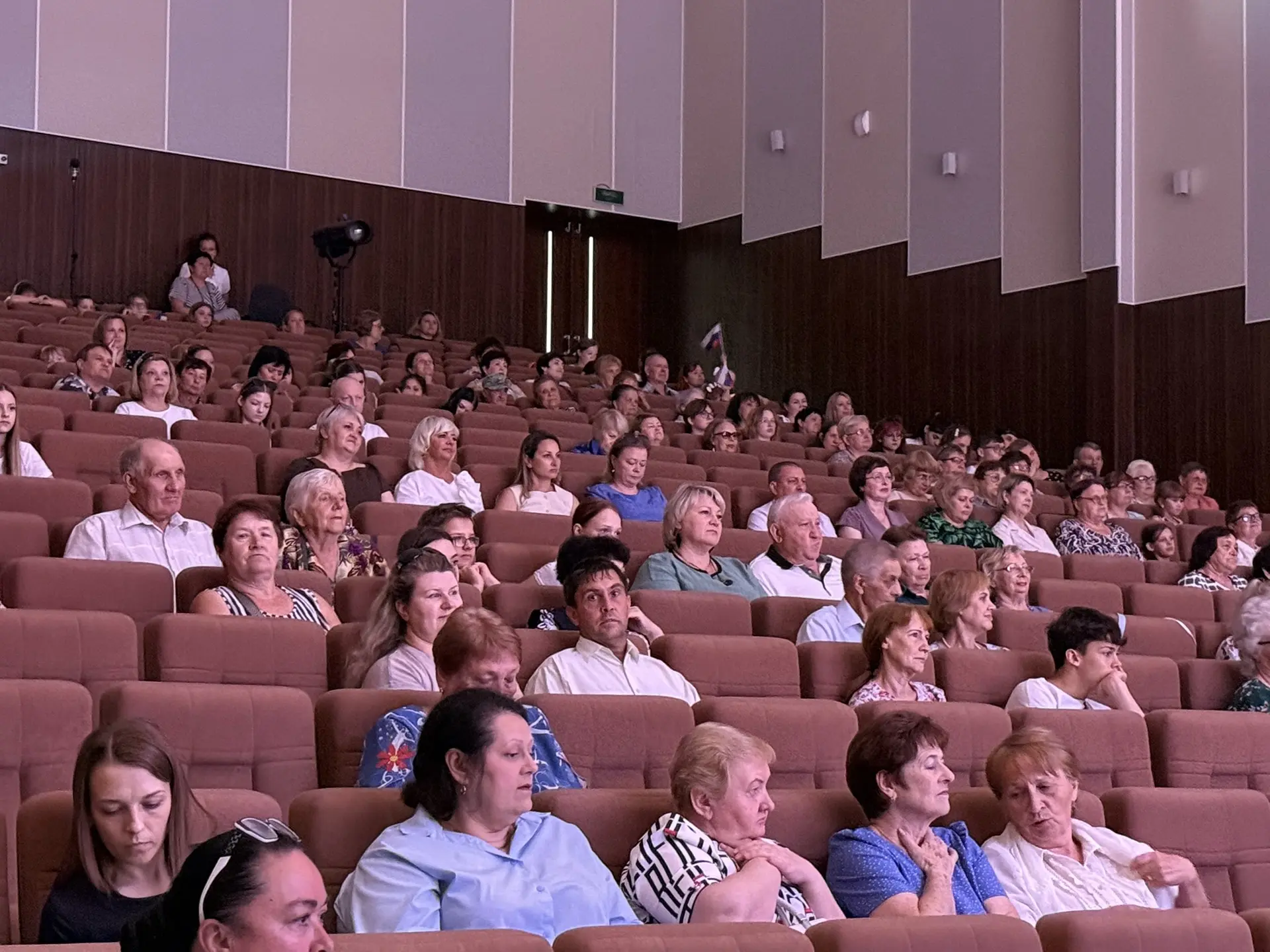 «Благодарю всех, кто своим трудом укрепляет благополучие района: работников сельского хозяйства и пр