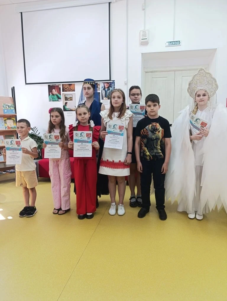 🎉Поздравляем ученицу нашей гимназии Мансурову Елизавету (руководитель Королёва С.А.) с занятым 2 мес