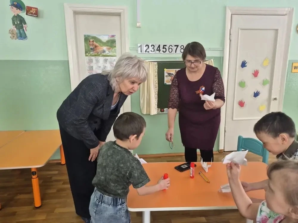 СОХРАНЯЯ ТРАДИЦИИ   Посетила Дудинский детский дом. В нем сейчас  находится 31 воспитанник в возраст