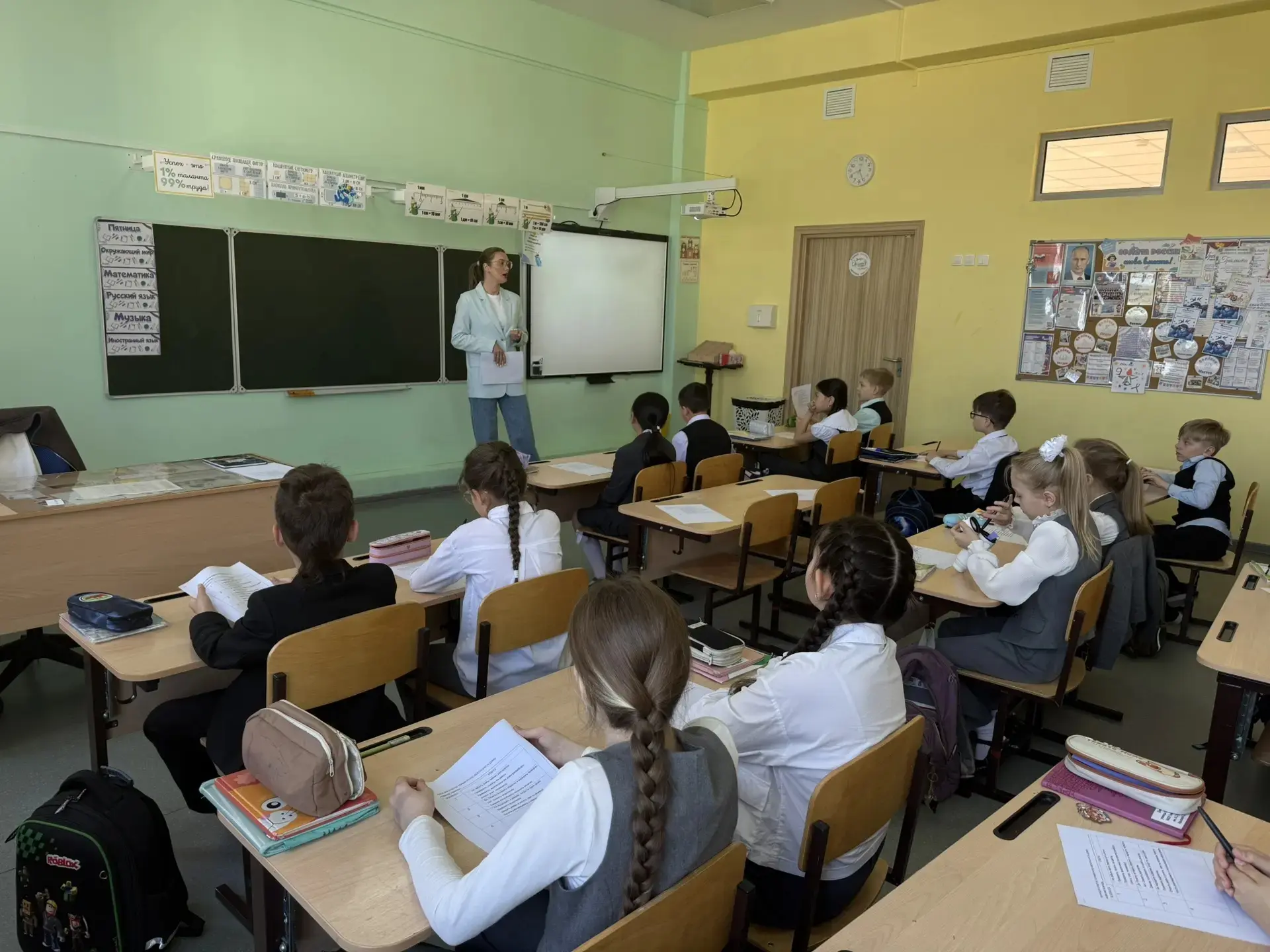 ✨ Лето близко — пора вспомнить о безопасности!  🌞 В преддверии летних каникул компания «Сахалинская 