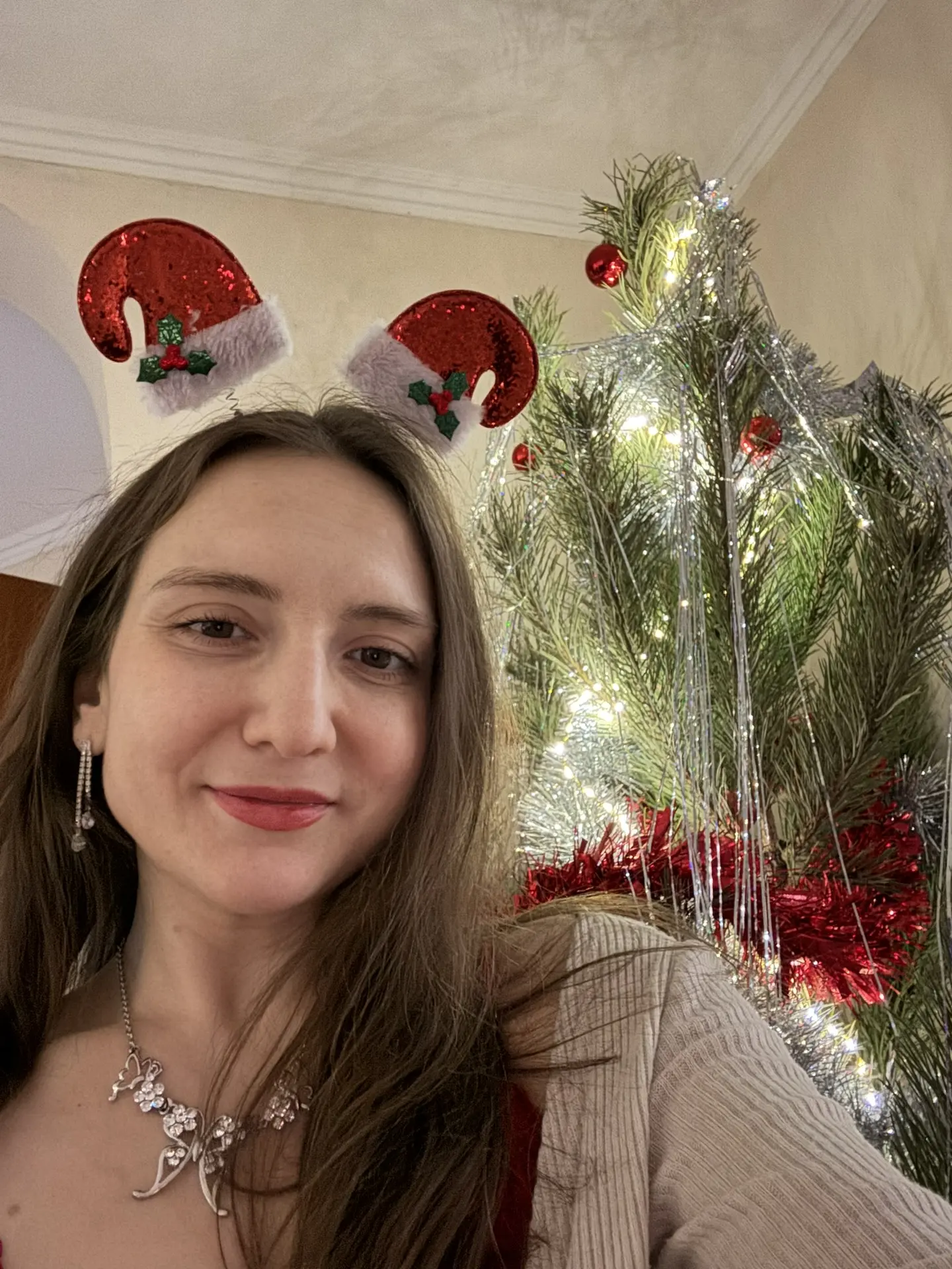 Всем привет! 

Решила дублировать информацию и в Максе! 

Добро пожаловать на мой канал! 

Про бизне