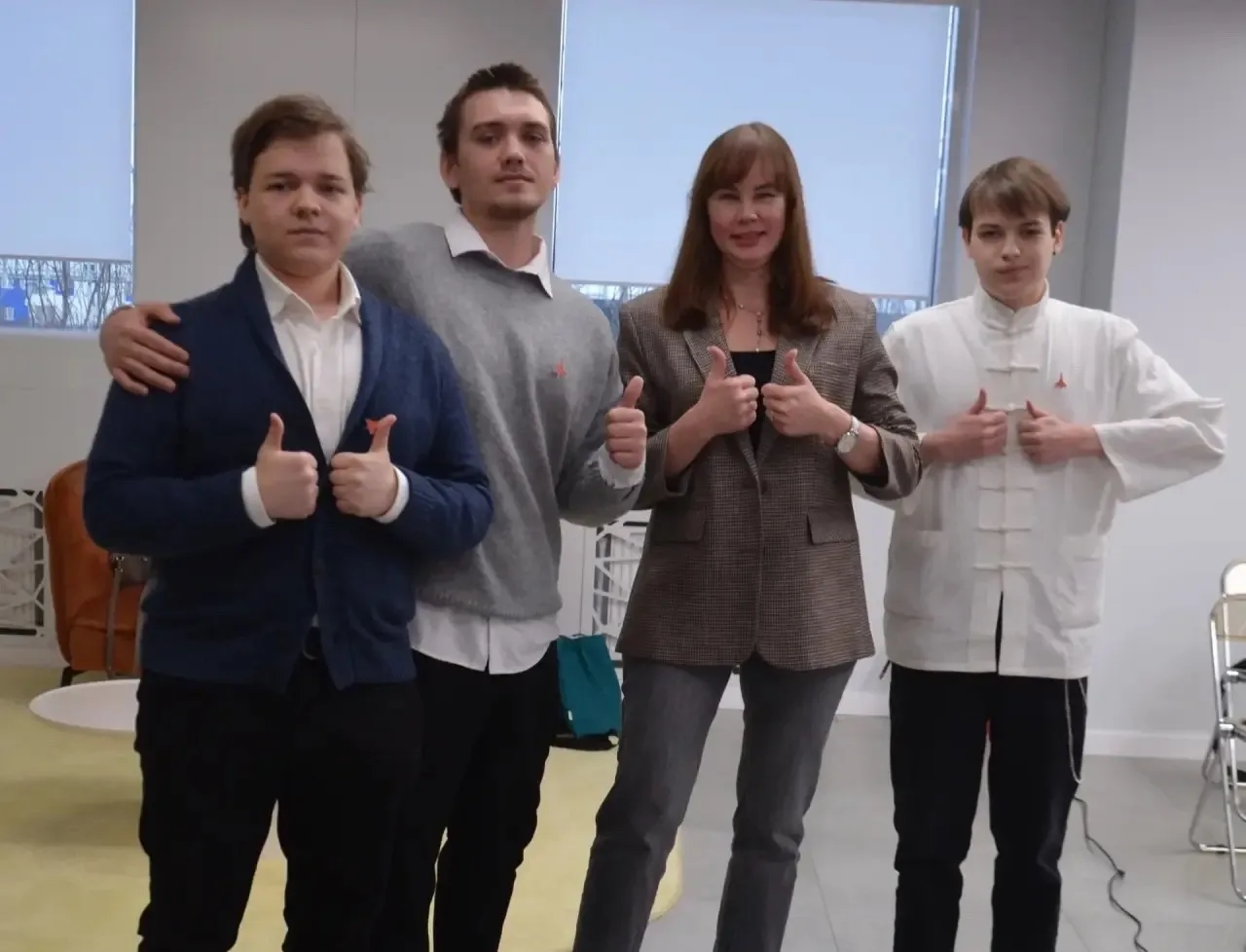 ⚡ Новость-молния! 

Студенты и преподаватели Университета сервиса реализуют проект «Код полета. Чемп