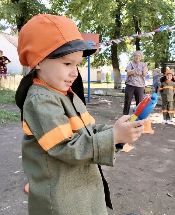 🔥Сегодня в средних группах  выдался жаркий денёк!😄 Наши ребята на время превратились ...
