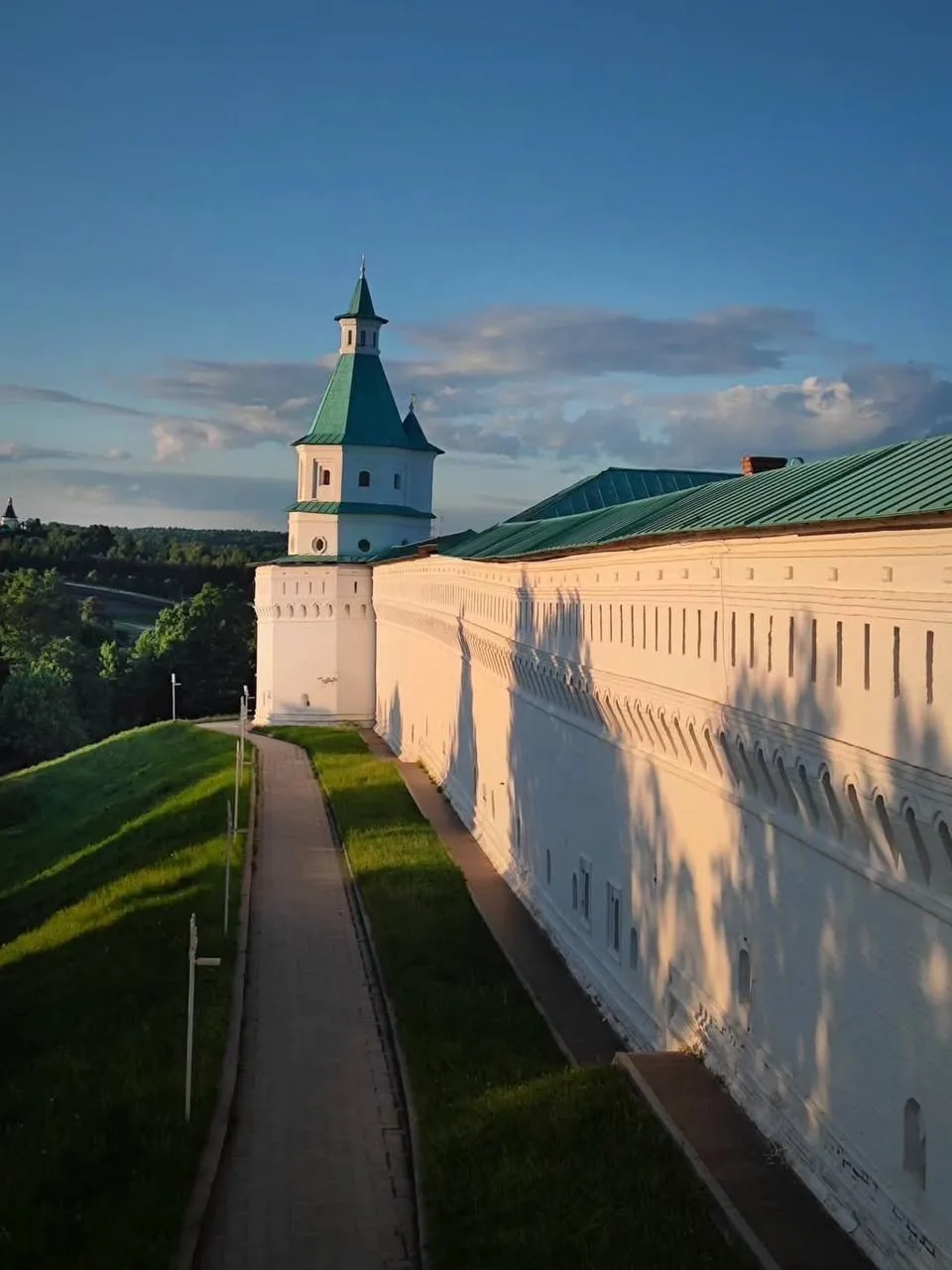 Воскресенский Ново-Иерусалимский ставропигиальный мужской монастырь

В 1919 году монастырь закрыли, 