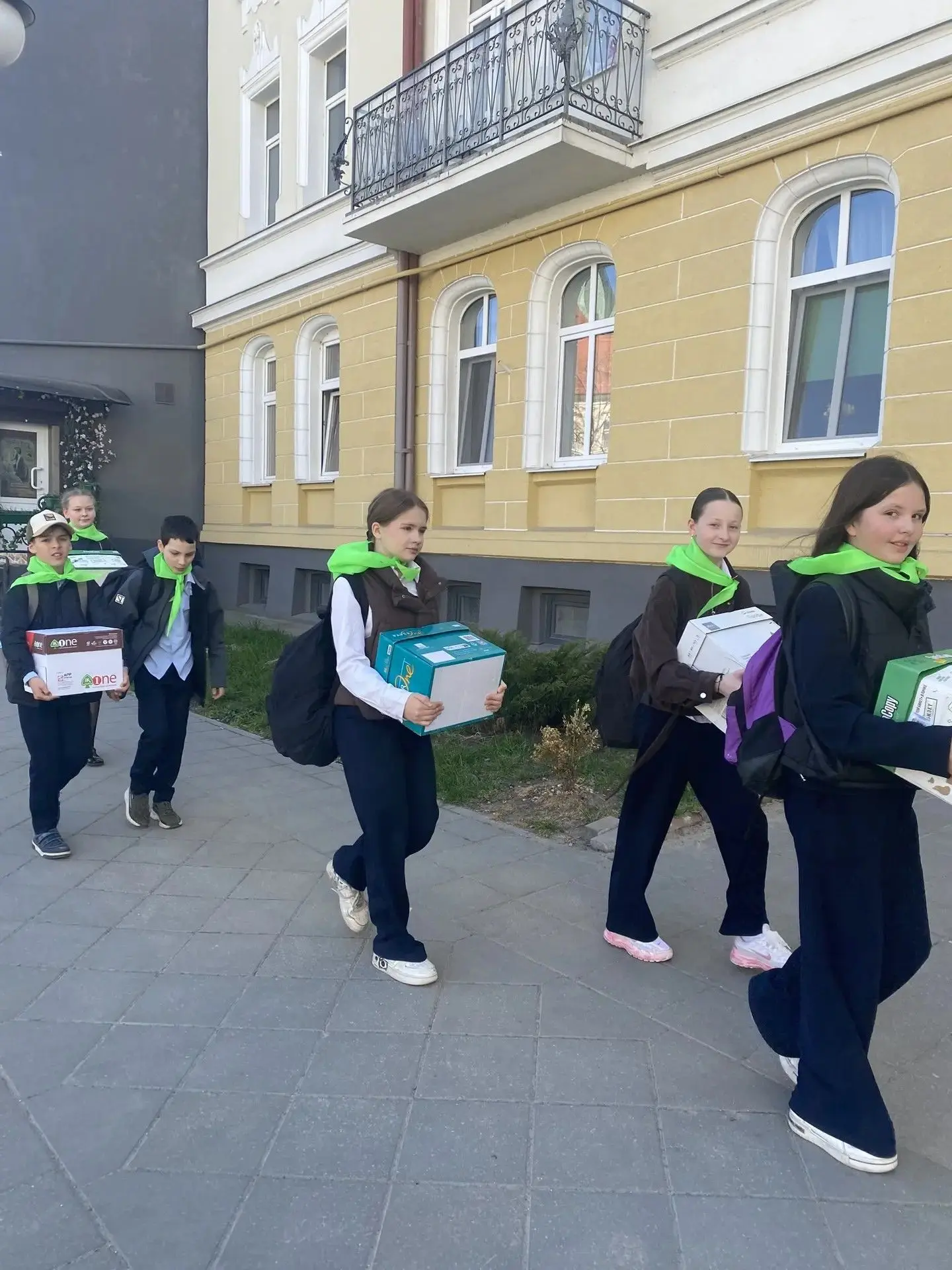 День Земли  Каждый год 22 апреля во всём мире отмечают День Земли – праздник, который напоминает о в