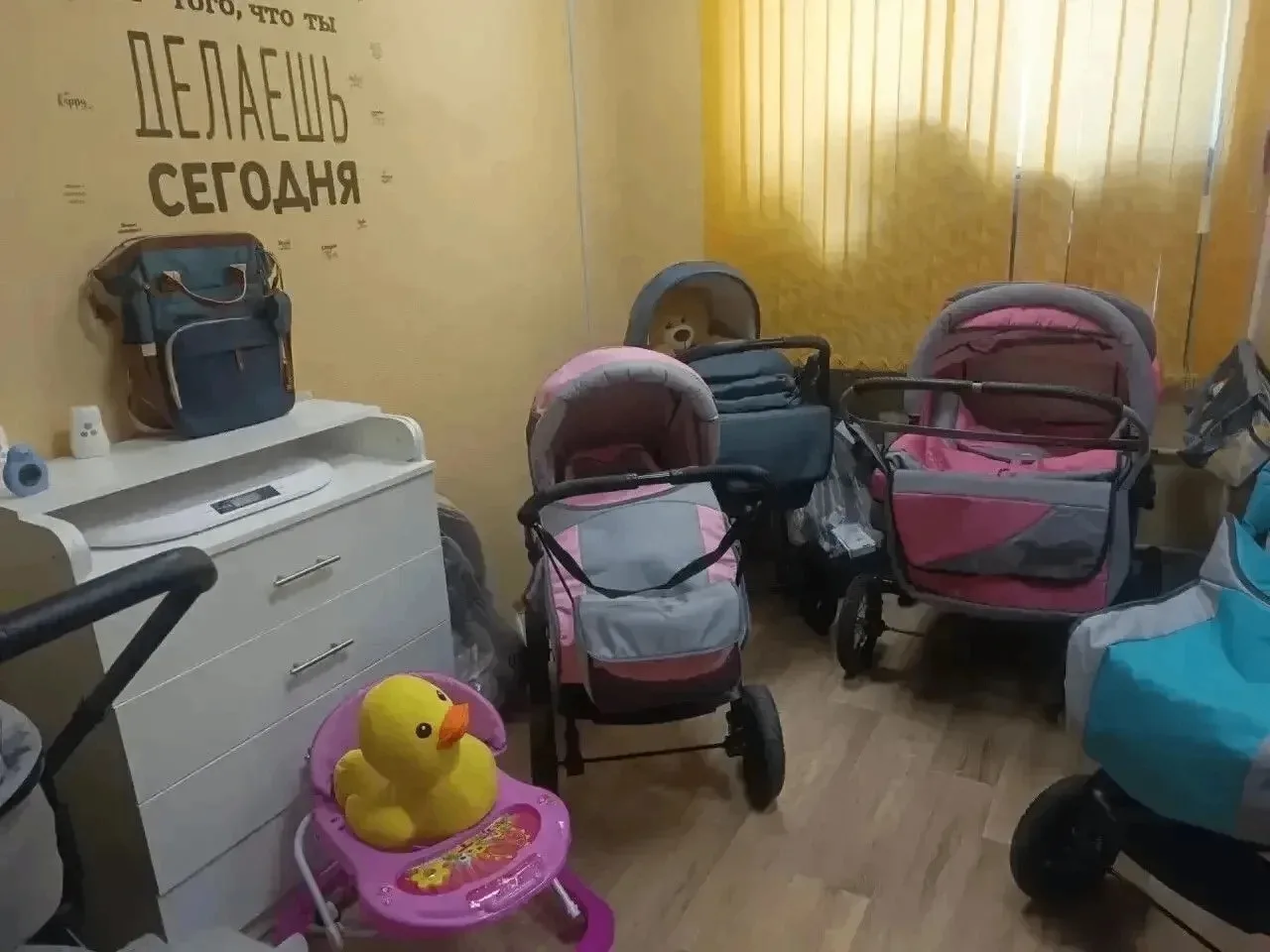 👶 Бесплатный прокат детских вещей помогает семьям Смоленского округа