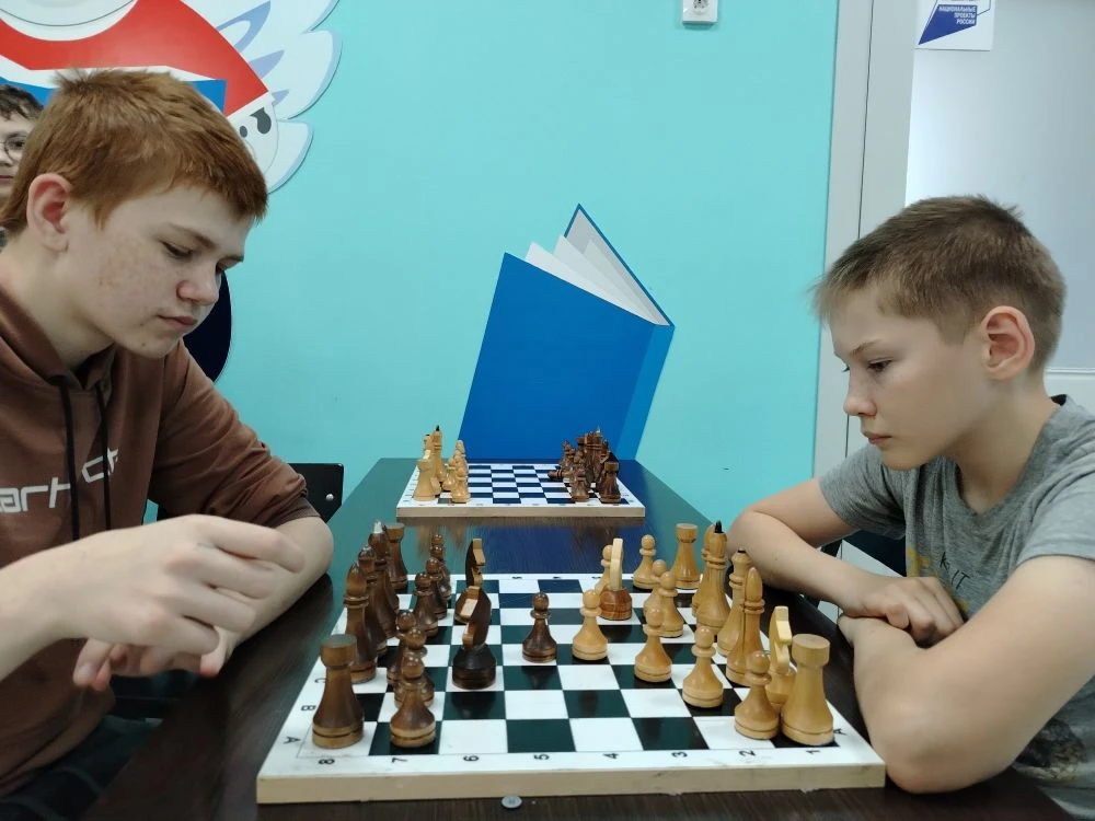 Финальная игра по шахматам выдалась крайне напряжённой и интригующей.По итогам шахматны...
