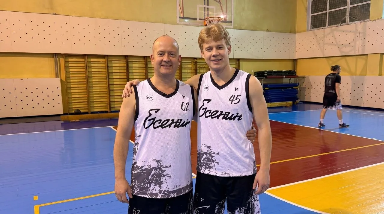 🎉 В честь великого русского поэта Сергея Александровича Есенина — игроки секции по бас...
