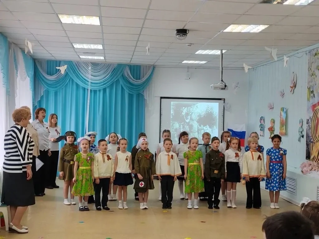 🎗 Торжественное мероприятие ко Дню Победы в Центре развития ребёнка — детский сад № 215  В детском с