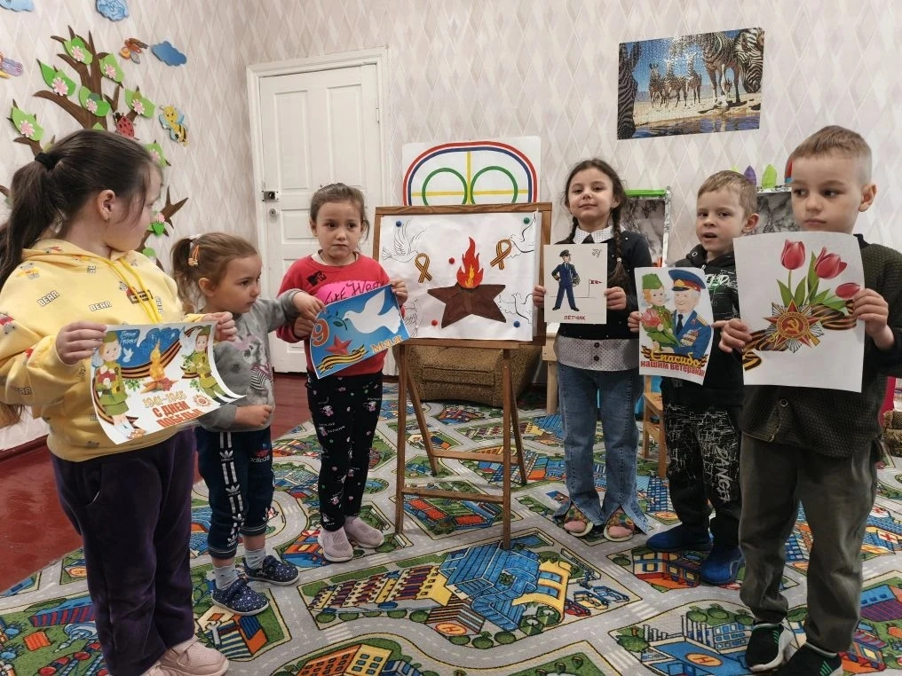 Сегодня в нашем детском саду прошло занятие, посвящённое Дню Победы 🕊️