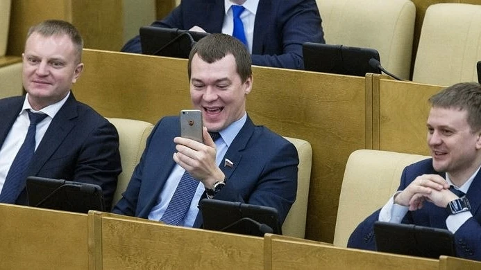 Пермяки считают неоправданно высокими зарплаты у политиков и депутатов
Сервис SuperJob спросил у пер