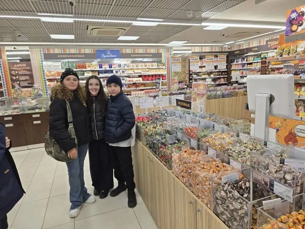 Сладкий четверг 🍫  23 апреля 5 «А» вместе с классным руководителем Татьяной Евгеньевной Ухановой пос