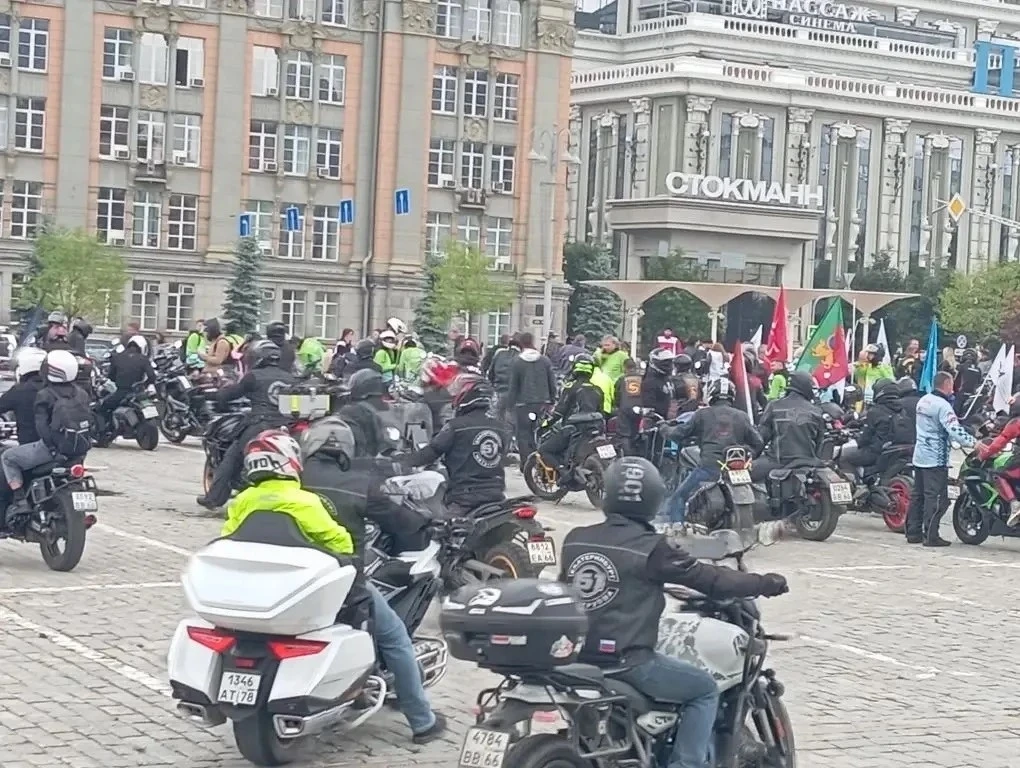 🏍️ 💨  В Екатеринбурге на полных оборотах идёт фестиваль «Движение»!