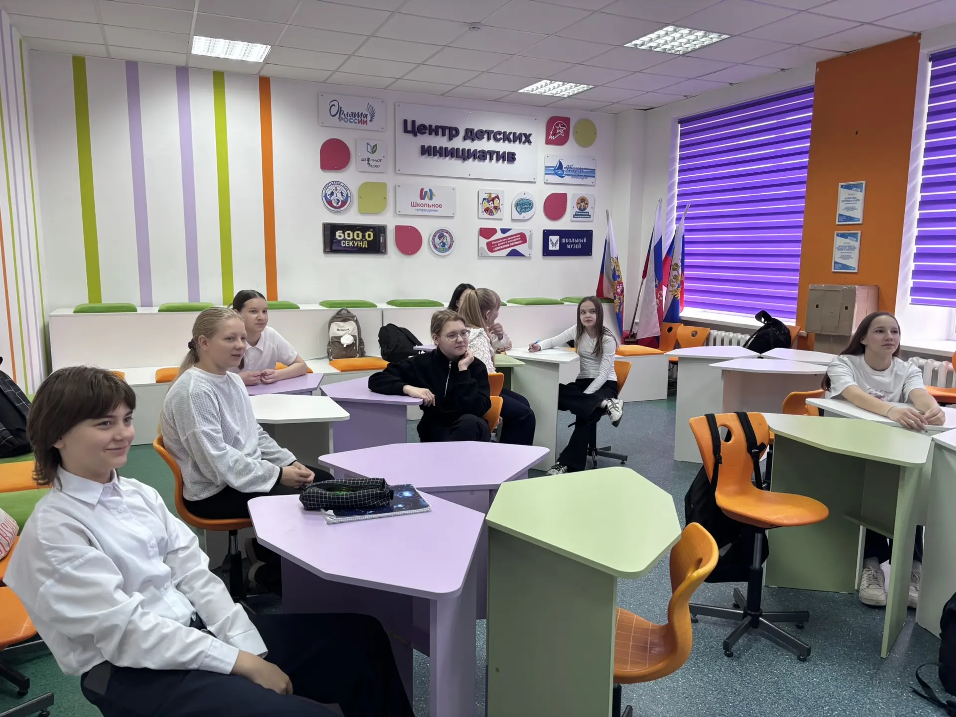 🚀 Космос стал ближе!  Сегодня обучающиеся 6 «Б» класса с азартом и интересом приняли участие в увлек
