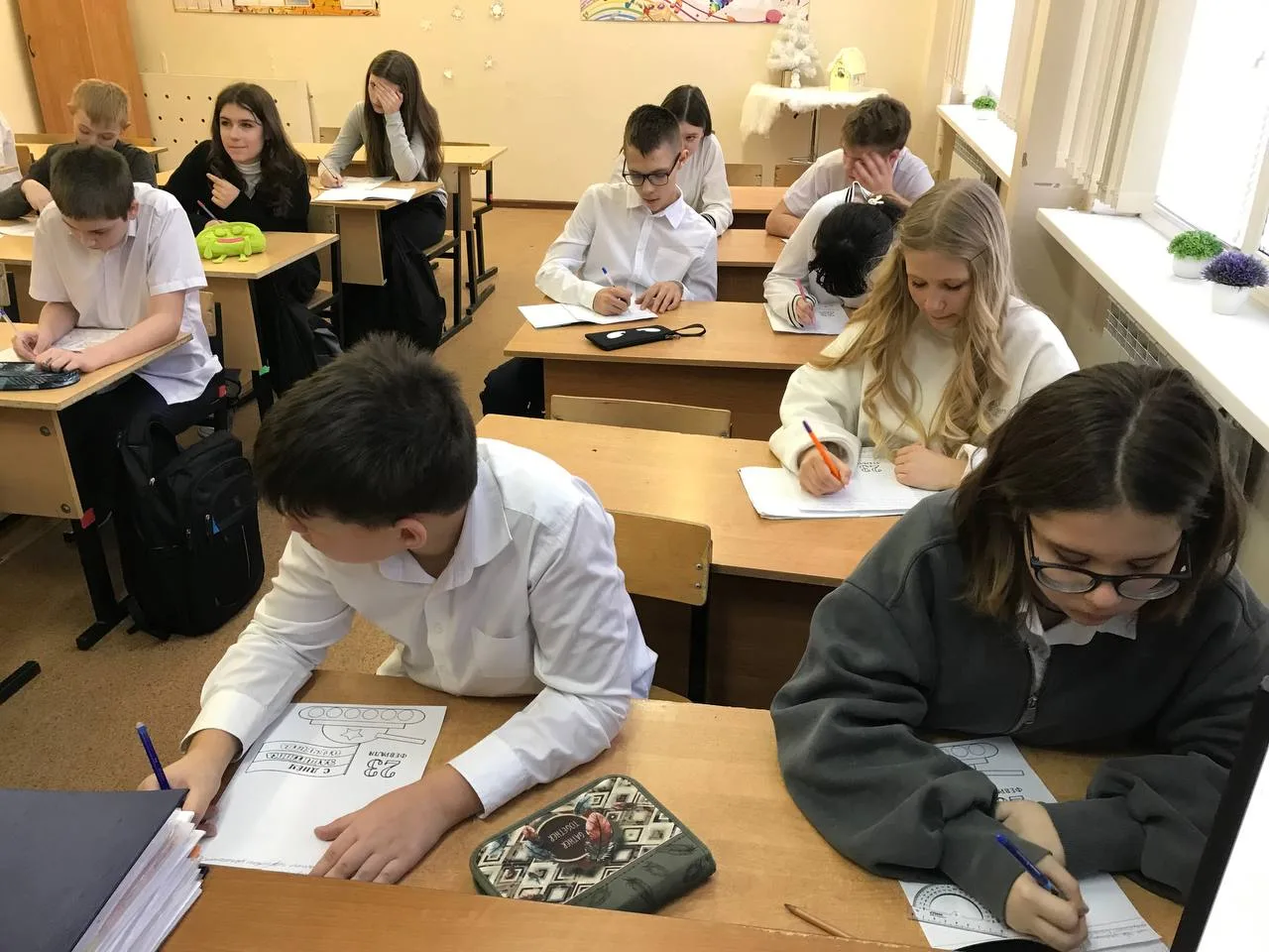 🇷🇺  16 февраля, в преддверии Дня защитника Отечества, прошло традиционное занятие «Разговоры о важно