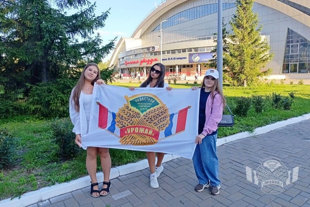 💪 Спортклуб "Урожай" помог "Иртышу" победить в Кубке России!