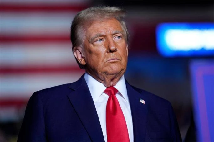Трамп ввел ЧП из-за угроз энергосистеме США. Он запретил закупку и установку иностранно...