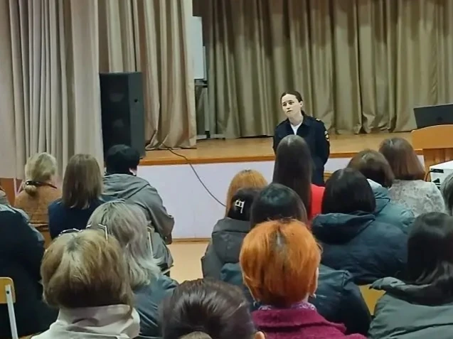 🚗📚 В гимназии прошли родительские собрания с акцентом на безопасность и экзамены  В нашей гимназии с