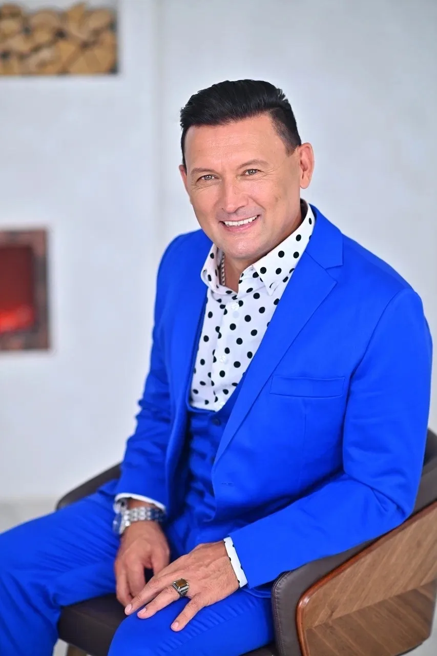 🎤Ни өчен Әнвәр Нургалиевның  аудиториясе 80 процент хатын-кызлардан тора?❤
Үзе моңа болай дип җавап