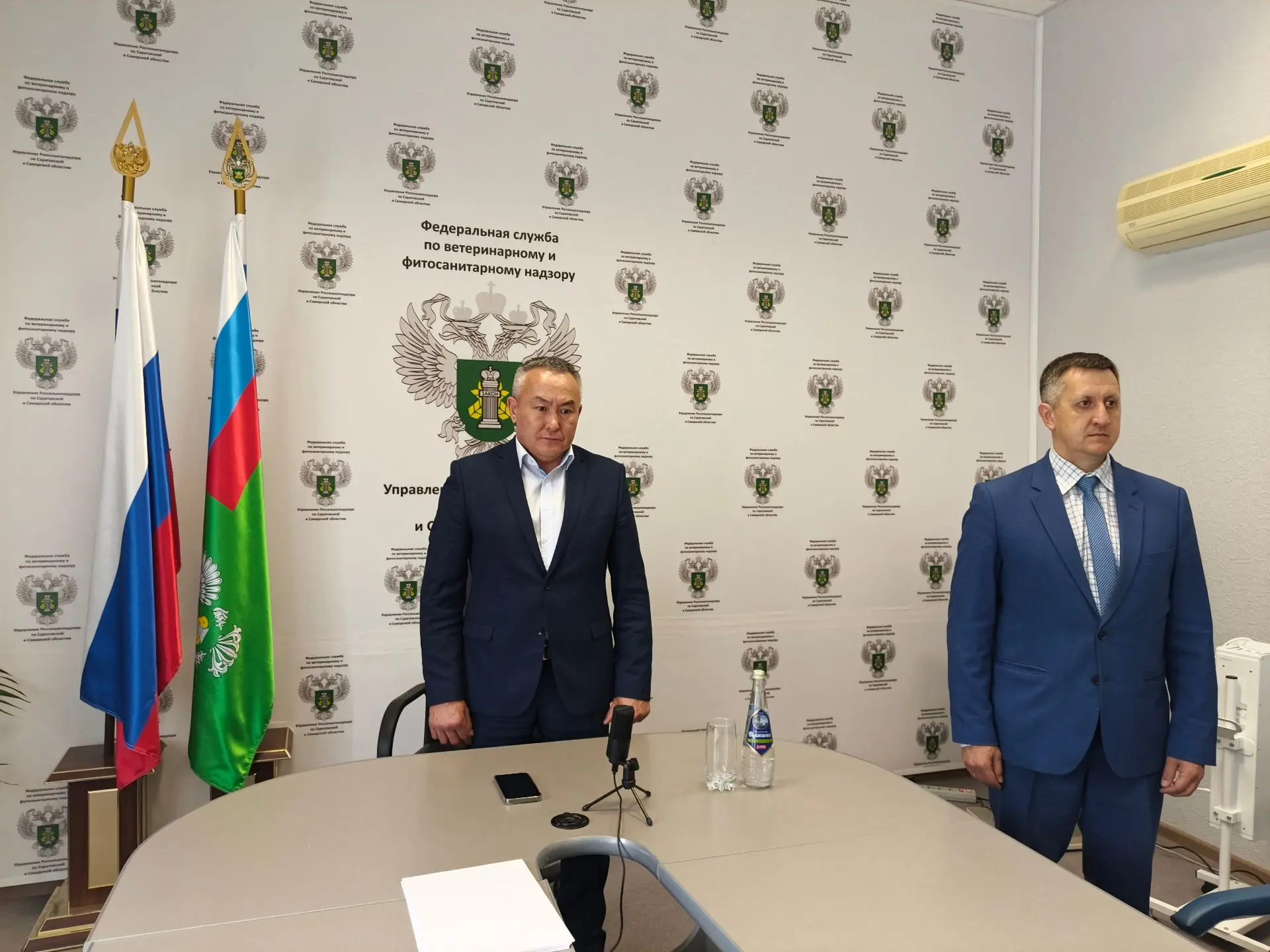 Коллектив Управления Россельхознадзора присоединился к общероссийской минуте молчания

22 июня, в Де