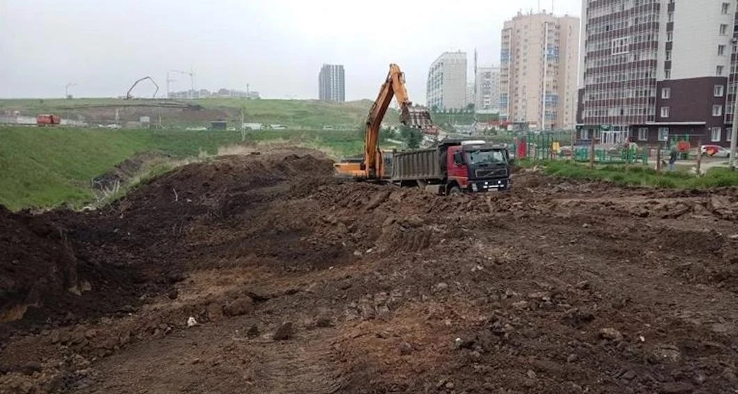 В Солнечном начали строить новую дорогу

В микрорайне панируют расширить проспект Молодёжный. На уча