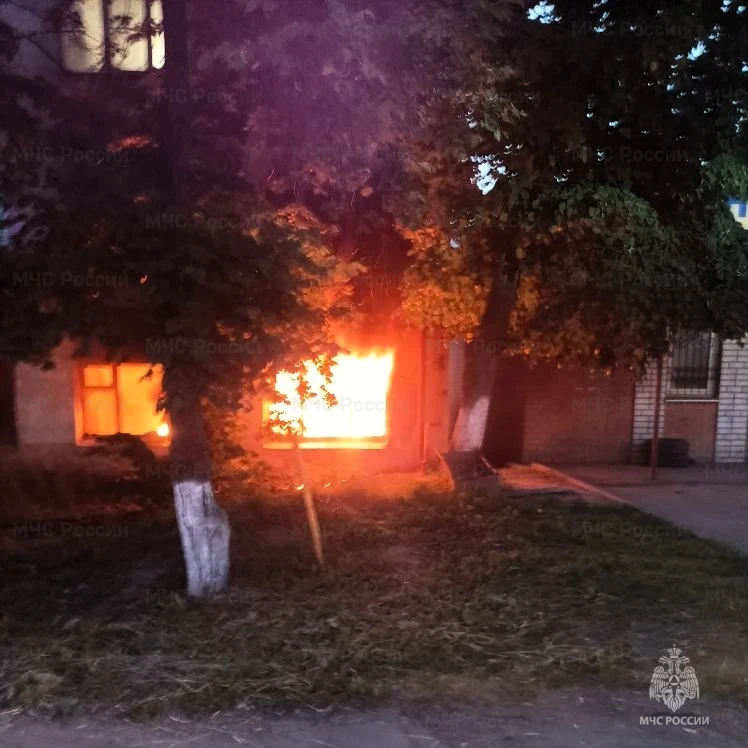 В Цивильске сгорела комната

14 июня в Цивильске загорелась комната в жилом 3-этажном доме на улице 