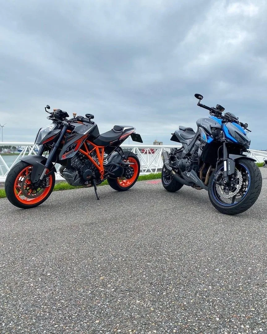 KTM vs Kawasaki — power and style collide! 🌪🔥