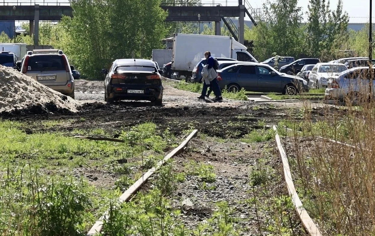 У будущих жильцов нового жилого комплекса «Никс-Лайн на Блюхера» во дворе вместо обещанного сквера р