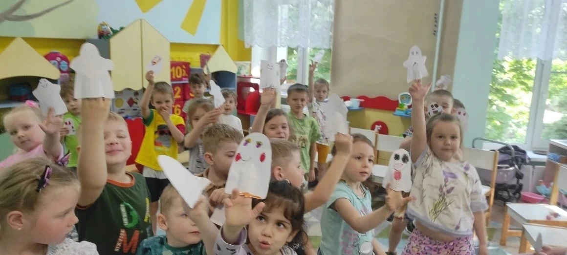 Играем с привидениями 👻 из  мультфильма "Ничуть не страшно"  Многие помнят сюжет этого трогательного