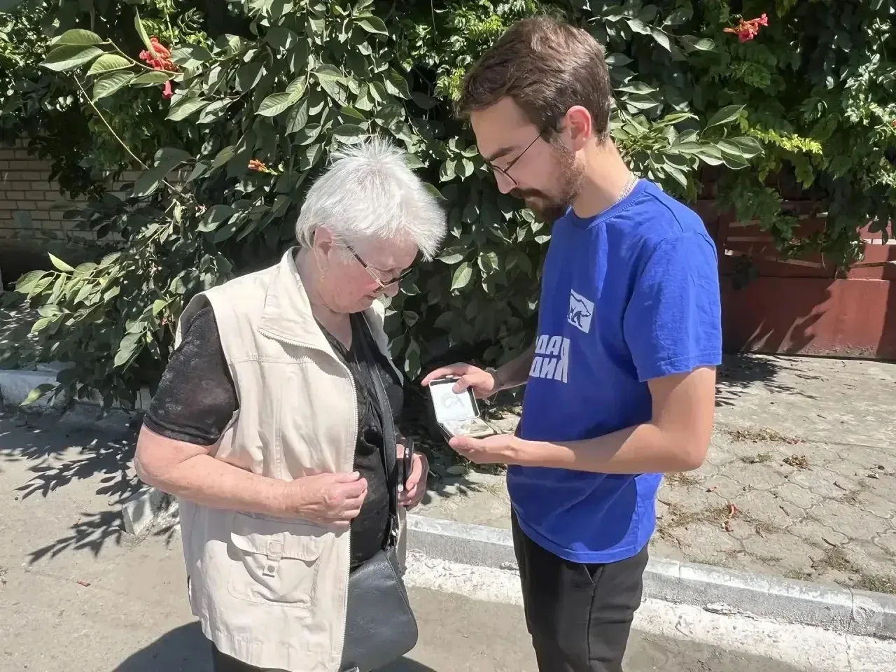 💬 Снова слышать тех, кто рядом

Раисе Михайловне Евстигнеевой, которой в этом году исполнилось 89 л