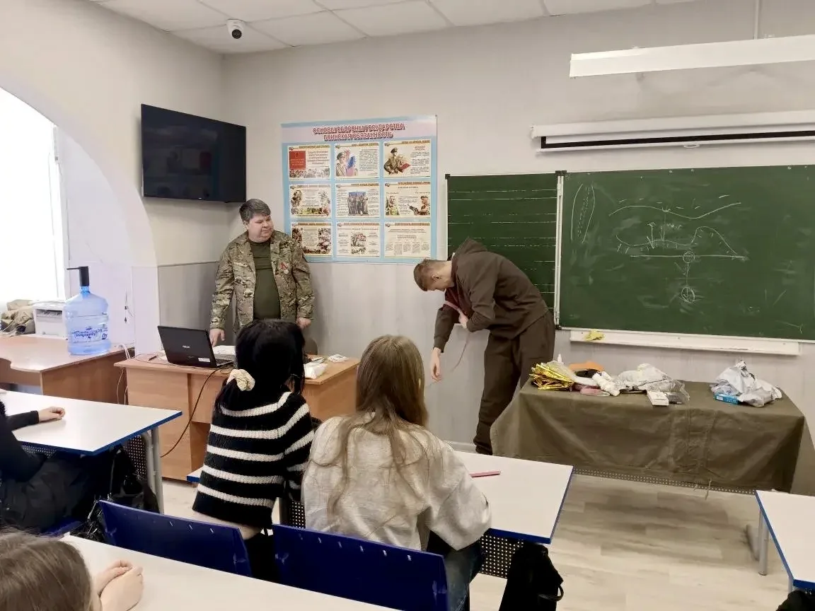 В самарской школе №175 состоялось практическое занятие по основам безопасности и начальной военной п