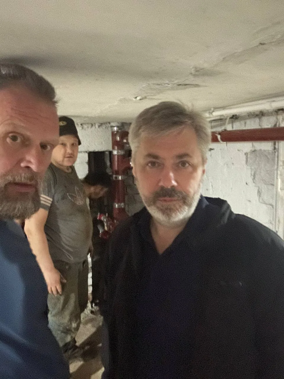 «Лето в полном разгаре, и капитальный ремонт в нашем районе тоже не стоит на месте. И конечно контро