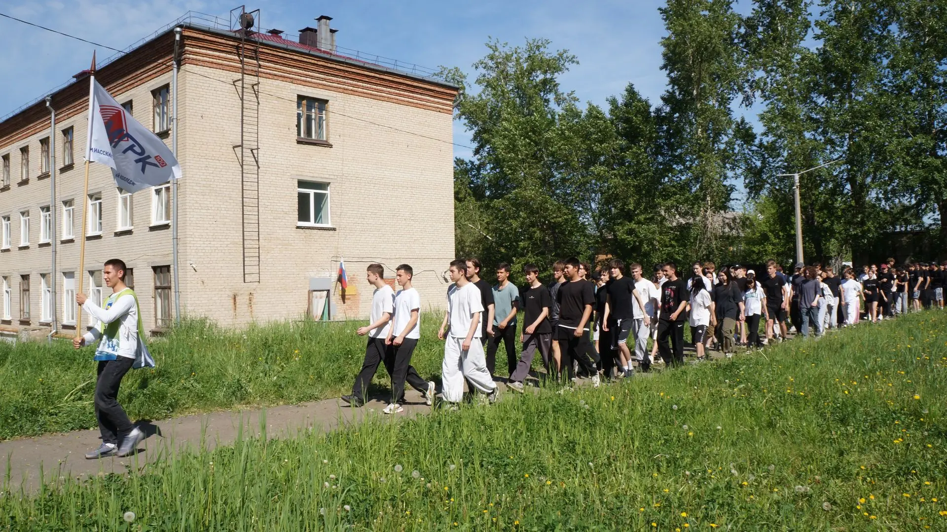 САЛЮТ! ПОБЕДА! Итоги военно-спортивного праздника в Миасском геологоразведочном колледже