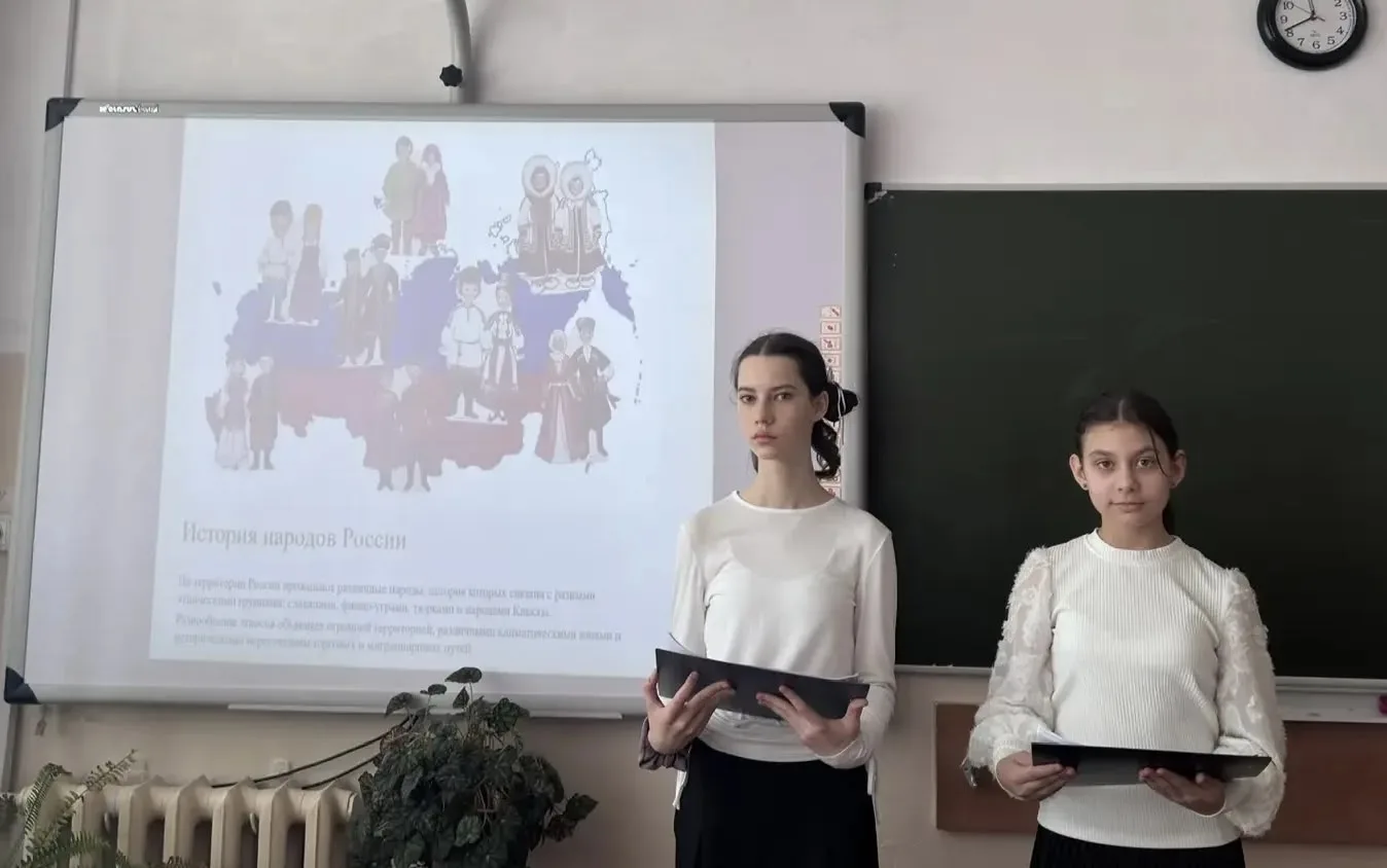 🎓 В последний день третьей четверти в нашей школе прошла научно‑практическая конференция «Шаг к успе