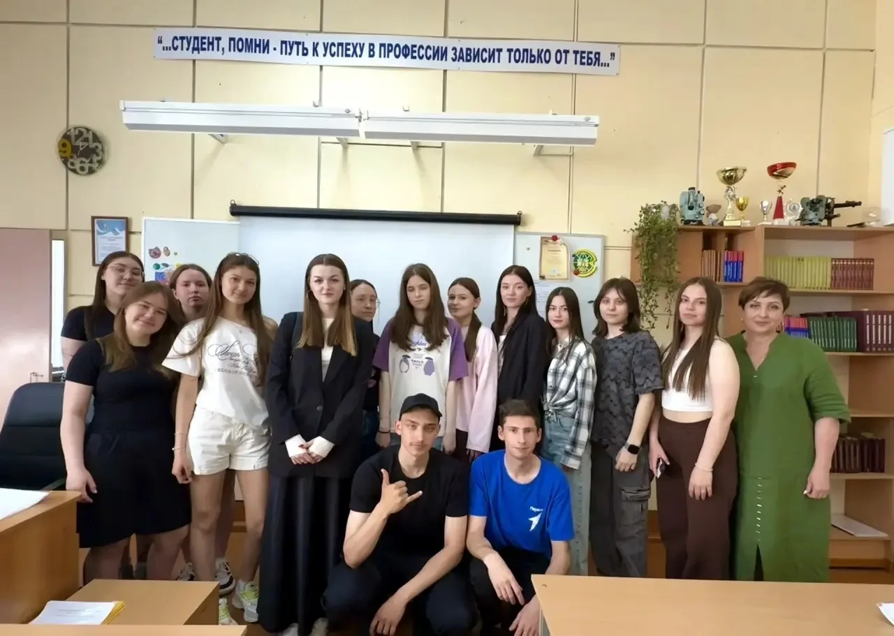 Прошла встреча студентов с участником СВО , студентом группы ЗУ-31🇷🇺🎓💪