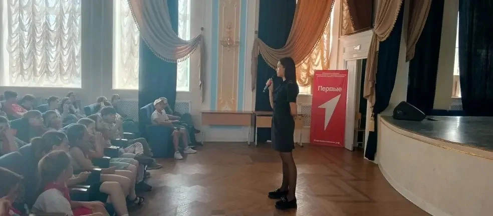 ❗️Осторожно! Сегодня наши дети были вооружены… Лазерными автоматами! Они успели поиграть в лазертаг.
